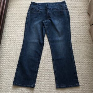 Cute Jag Straight Leg Jeans.